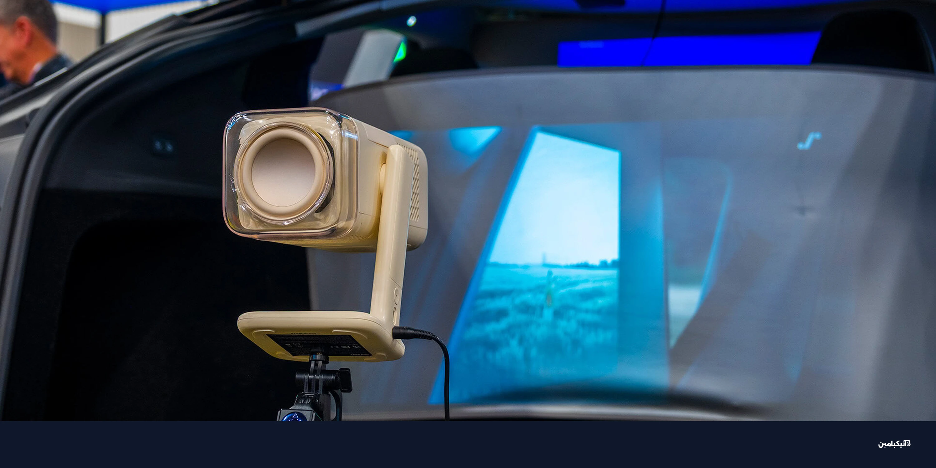 أورزن تكشف عن جهاز ZIP Cyber القابل للطي في CES 2025