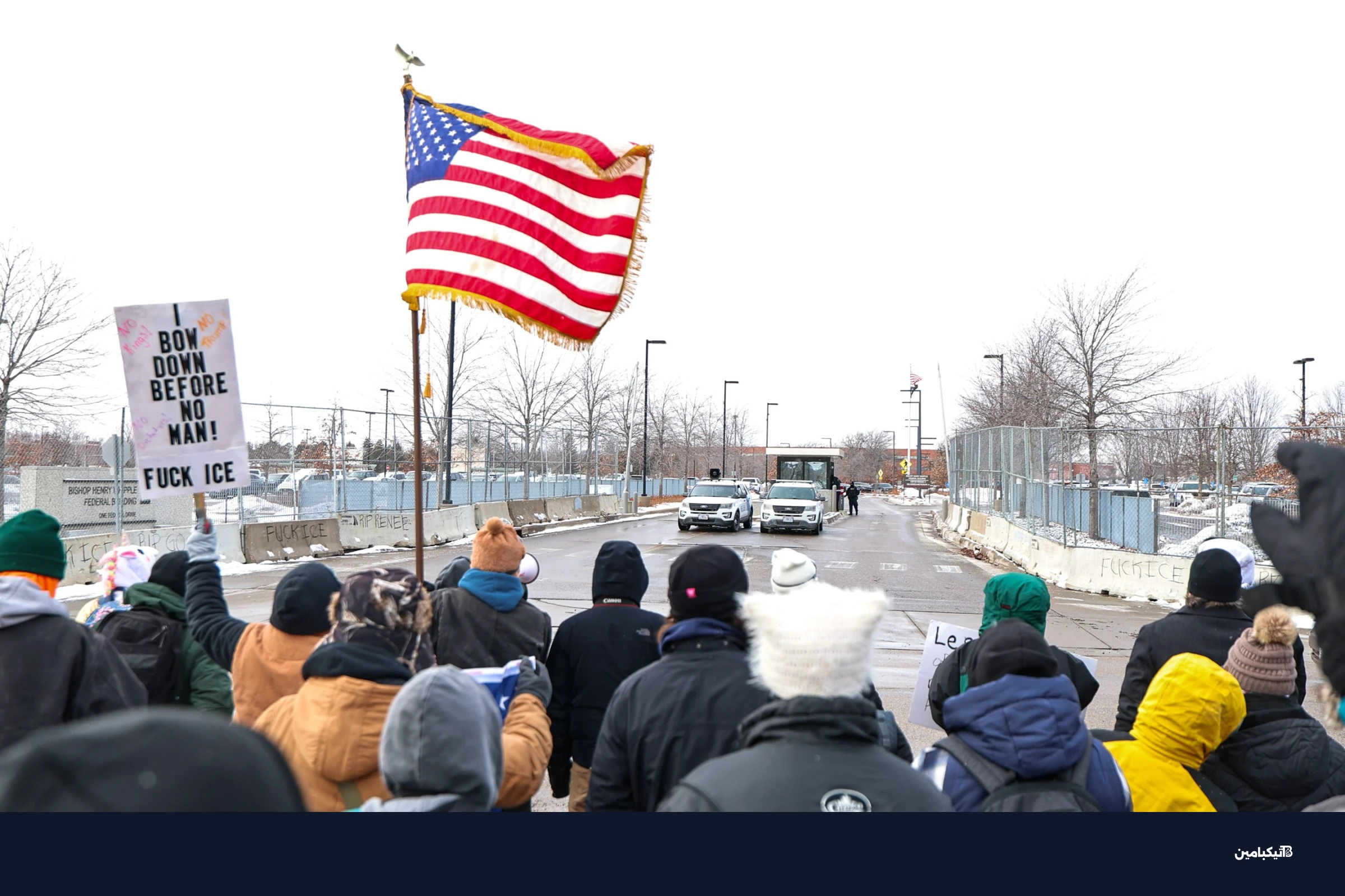 متظاهرون يحتجون خارج مبنى ويبل الفيدرالي في مينيابوليس بعد مقتل رينيه جود