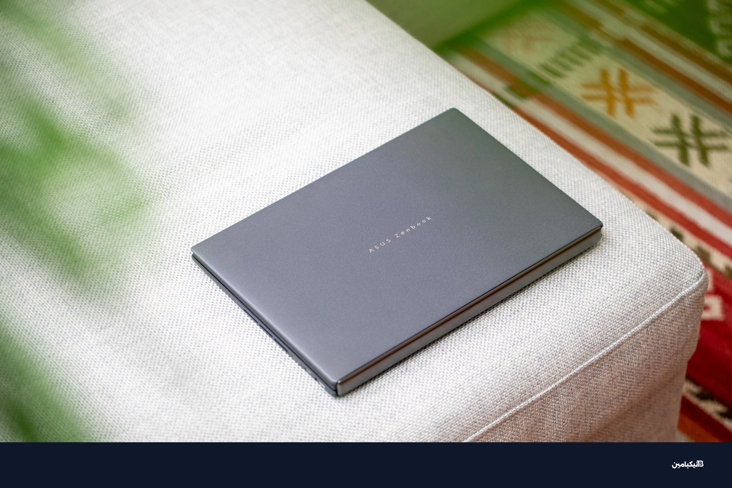 الغطاء الخلفي للجهاز بطلاء السيرالومينوم