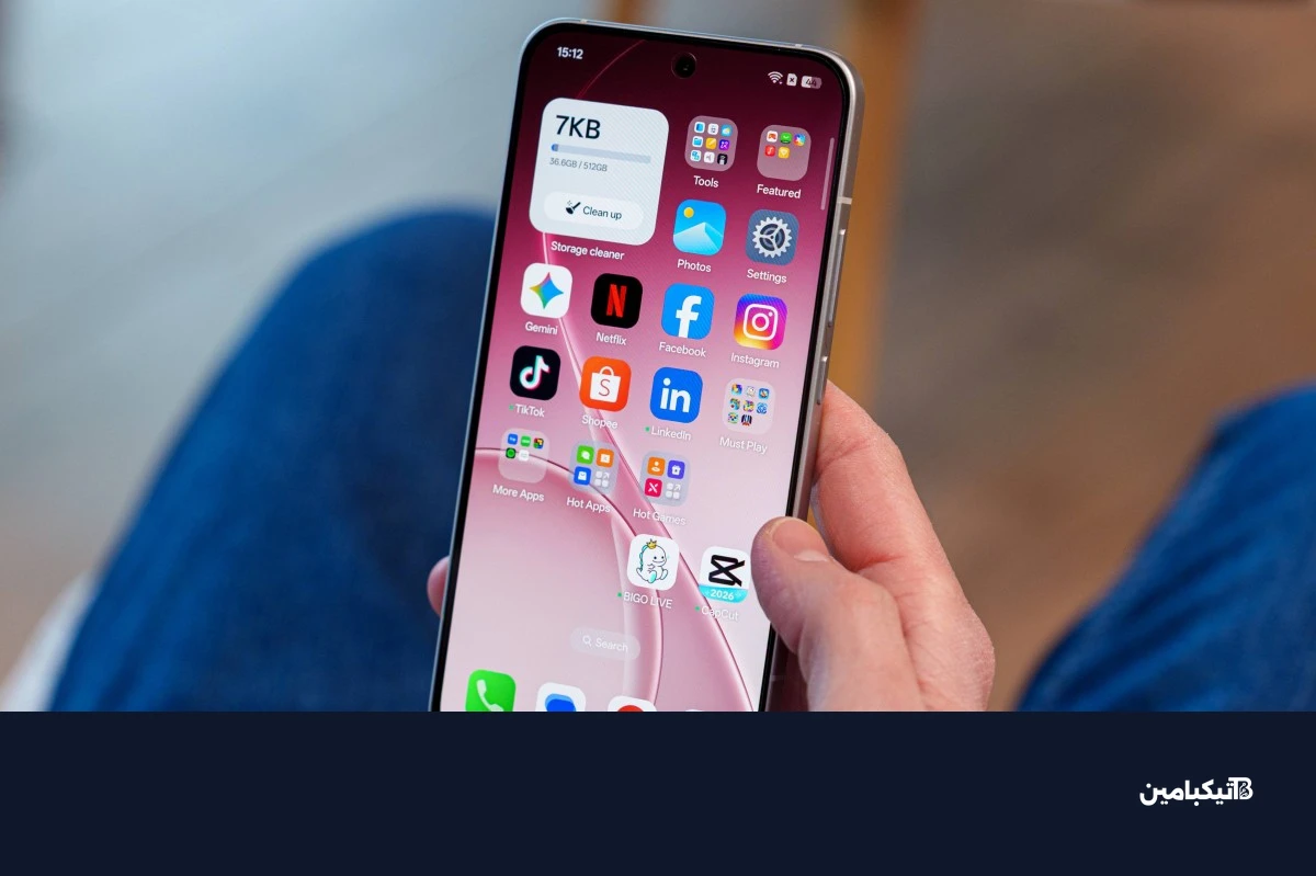 حجم الهاتف في اليد