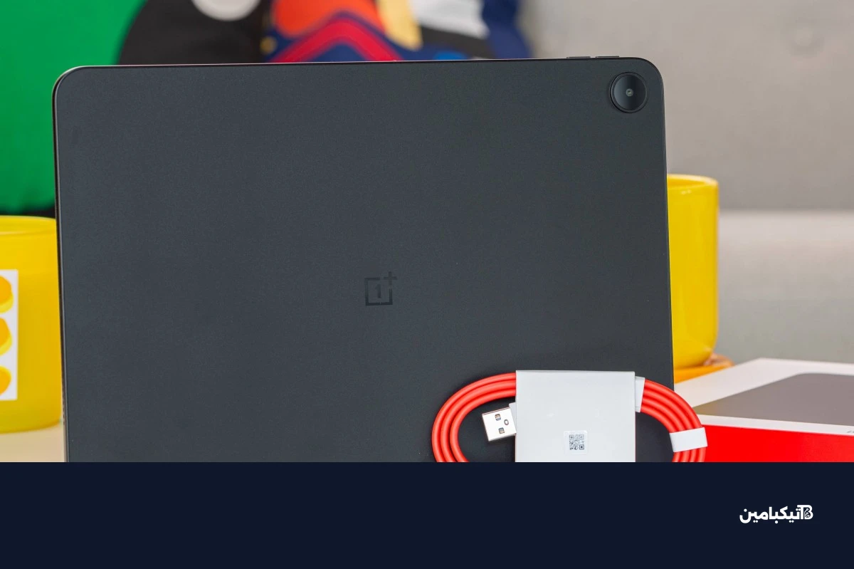 محتويات صندوق ون بلس Pad Go 2