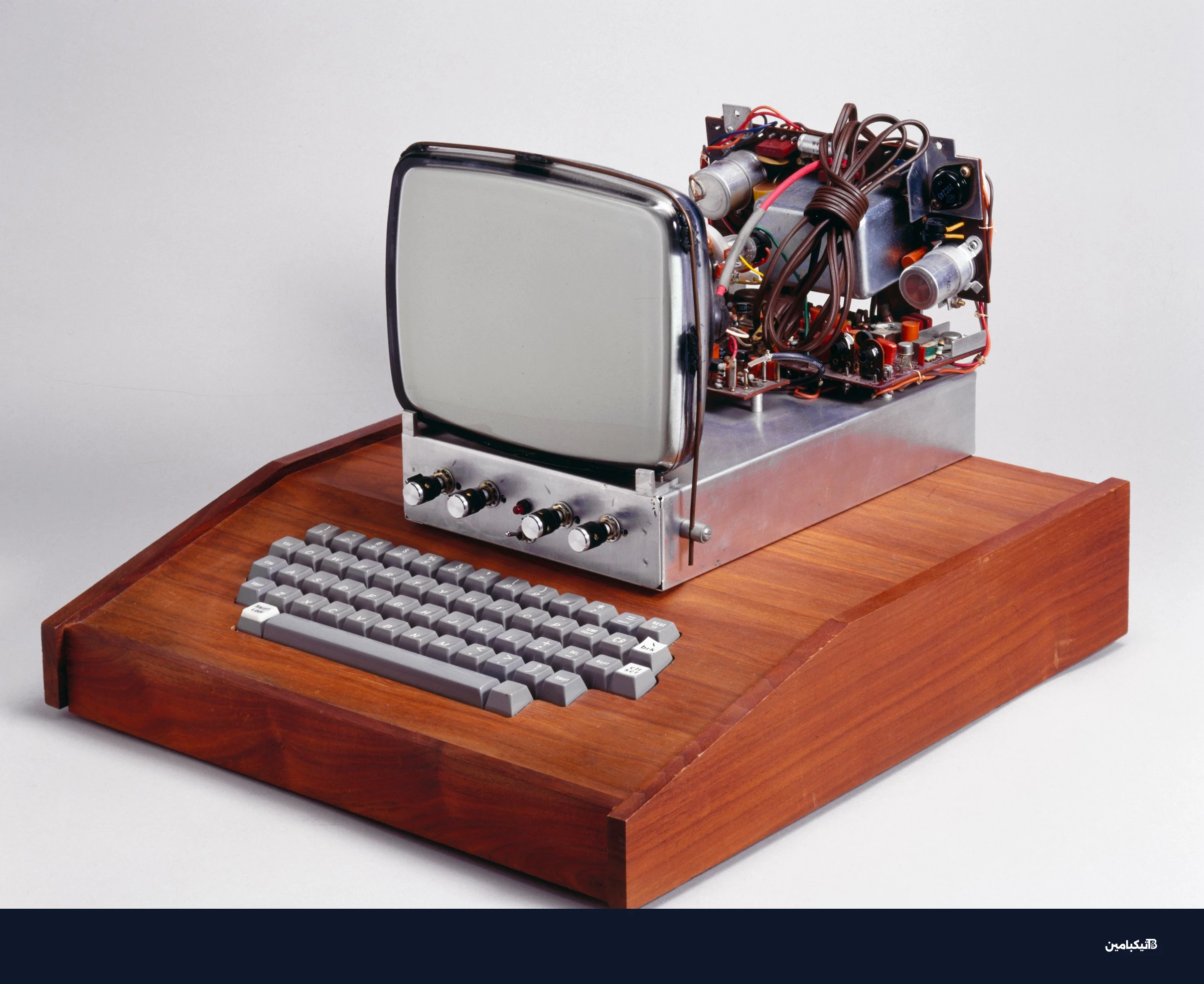 جهاز آبل I أول حاسوب صنعته الشركة