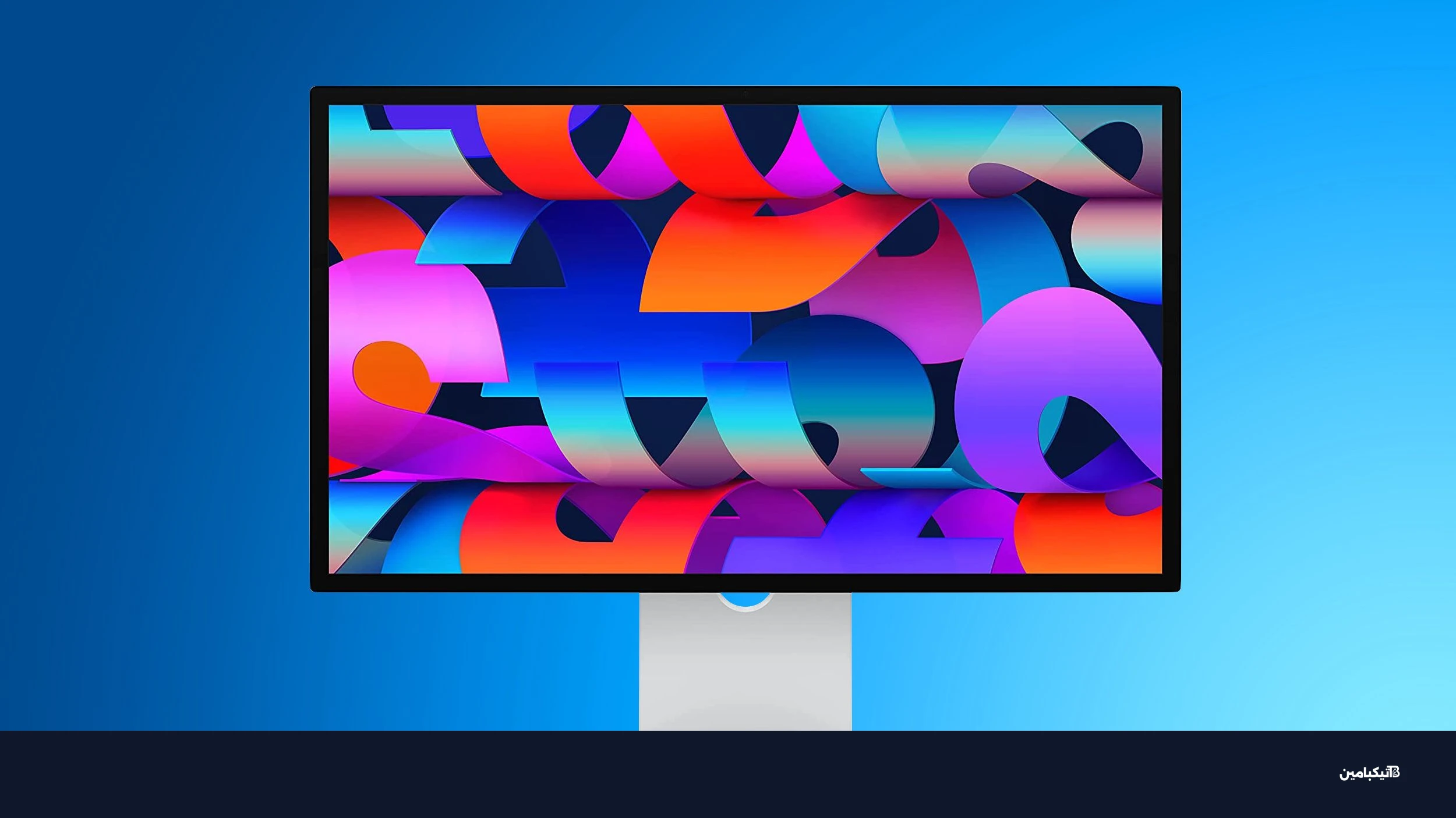 شاشة Studio Display باللون الأزرق