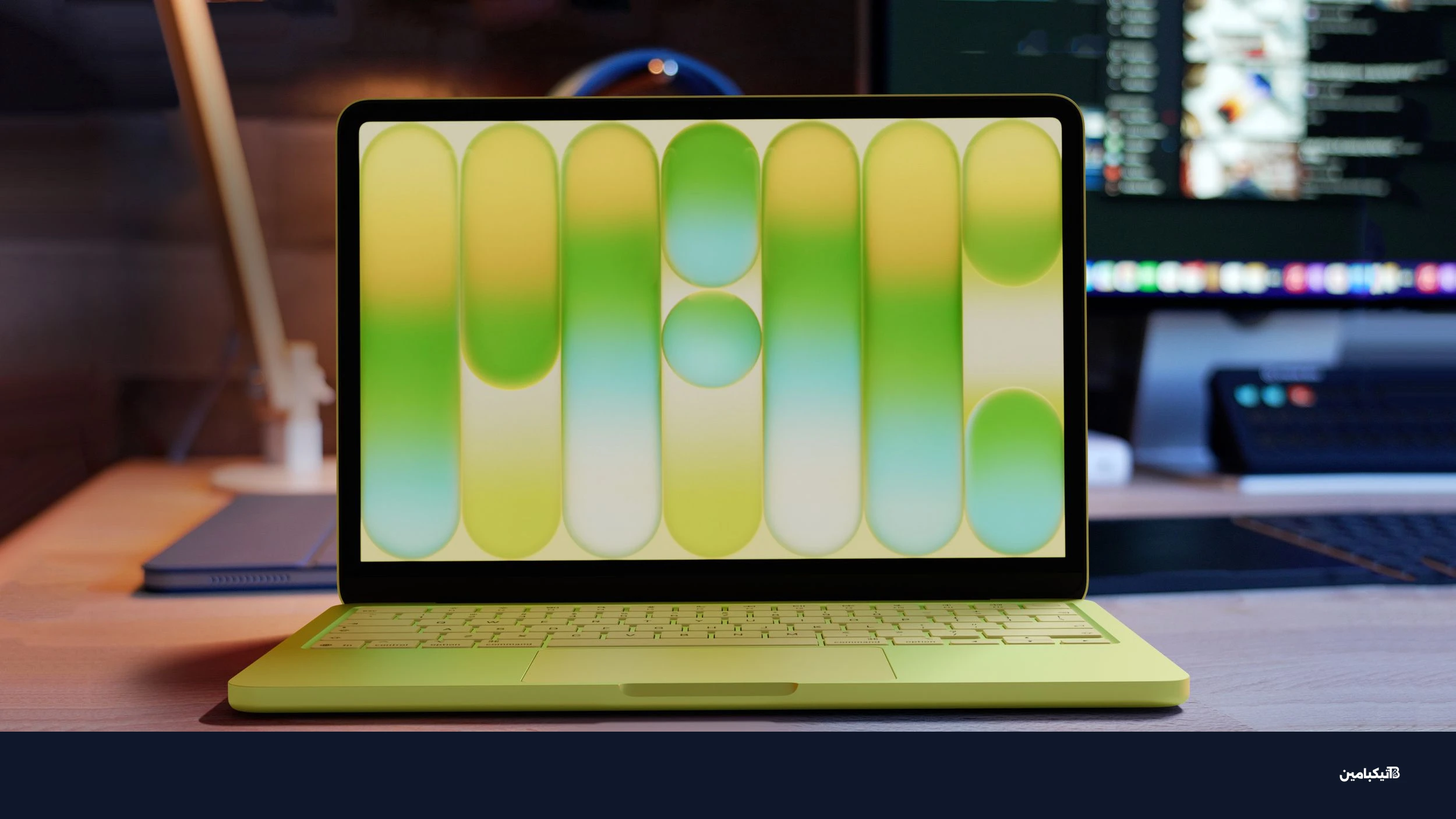 جهاز MacBook Neo بدون شاشة لمس