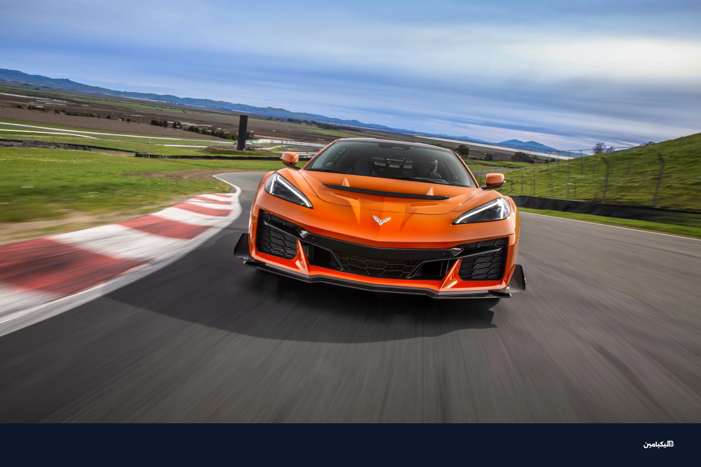 كورفيت ZR1X الهجينة على الحلبة