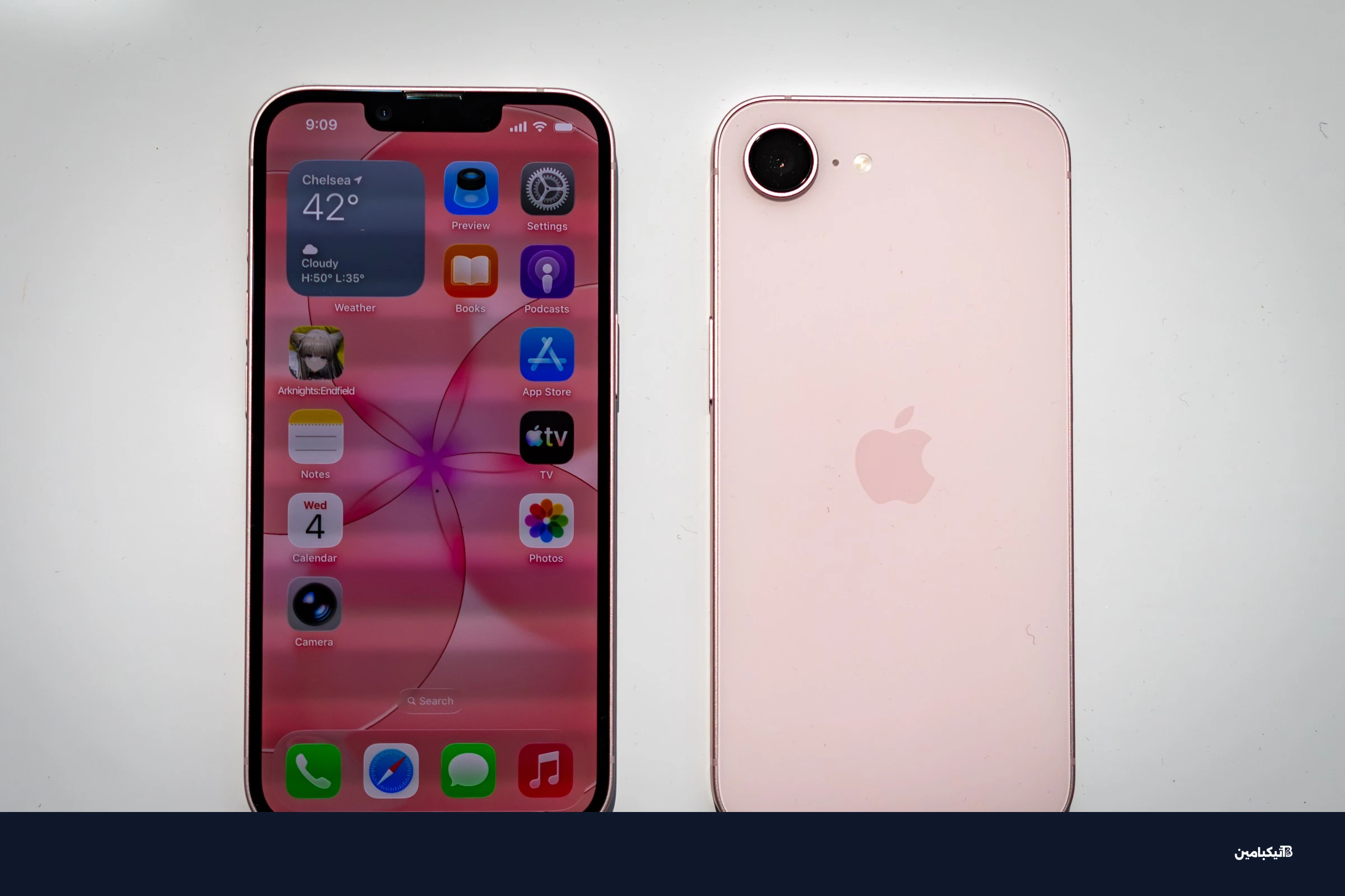 هاتف آيفون 17e باللون الأبيض