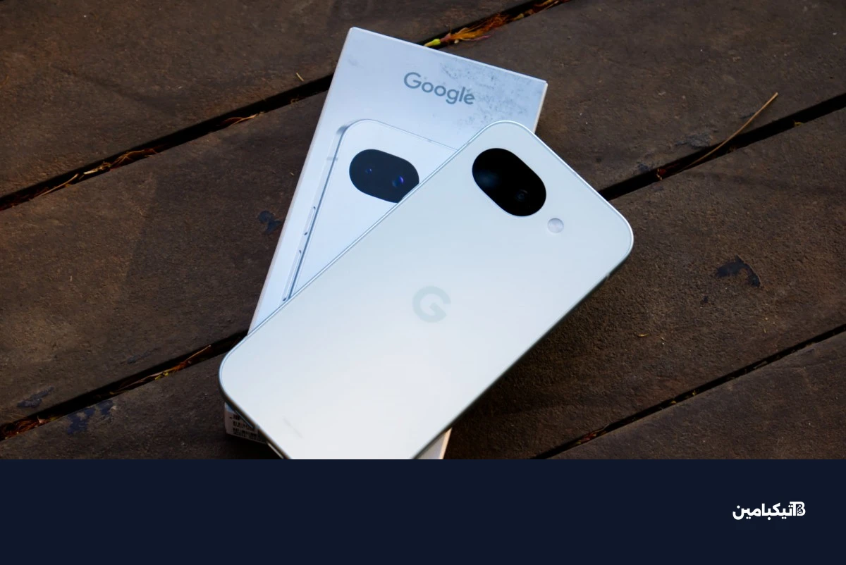 مراجعة هاتف جوجل بكسل 10a بين اليدين