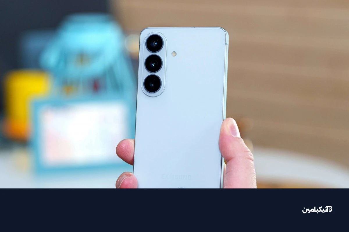 صورة سامسونج جالاكسي S26 plus مع جالاكسي S26