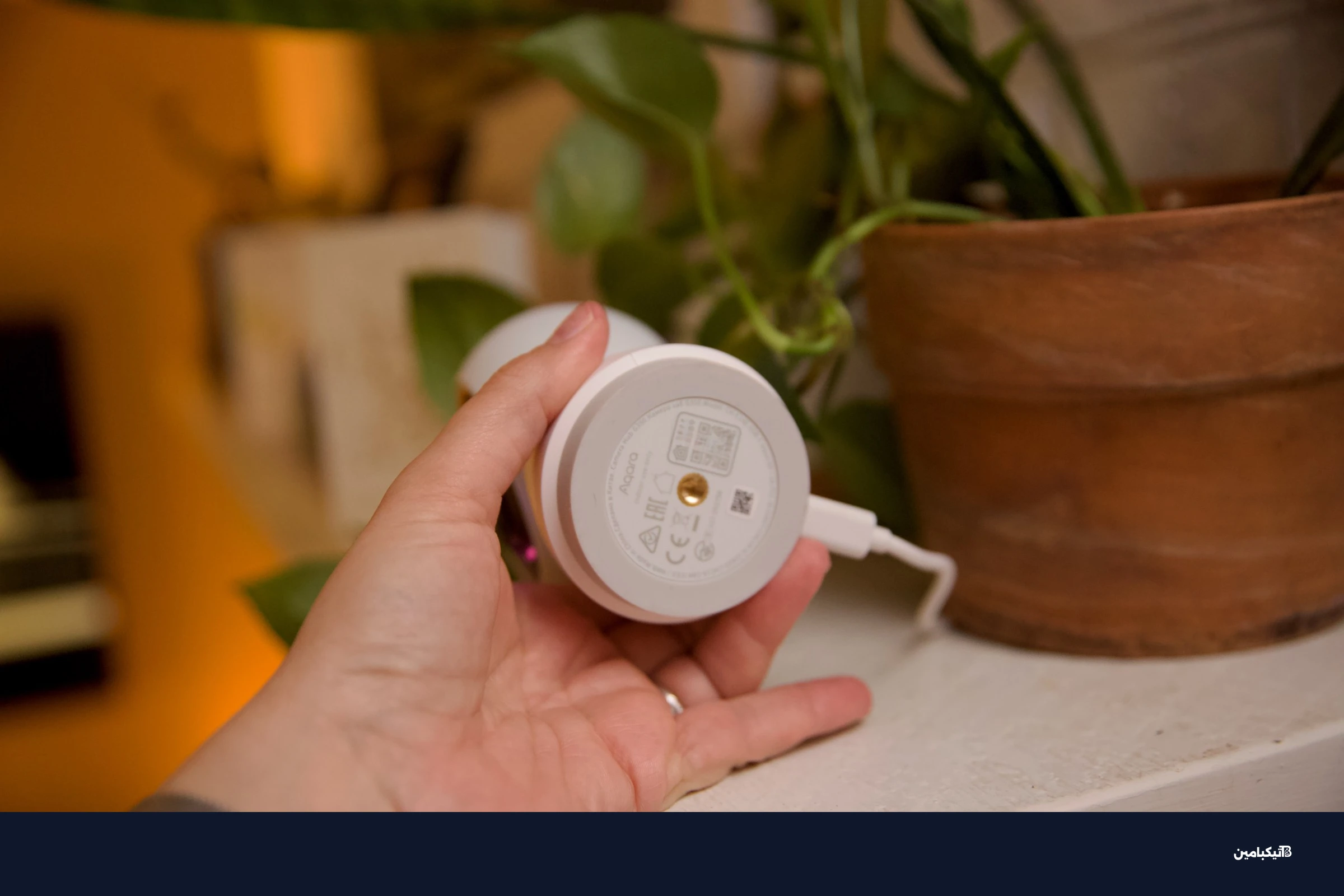 تفاصيل تصميم عدسة الكاميرا وغطاء الخصوصية المدمج