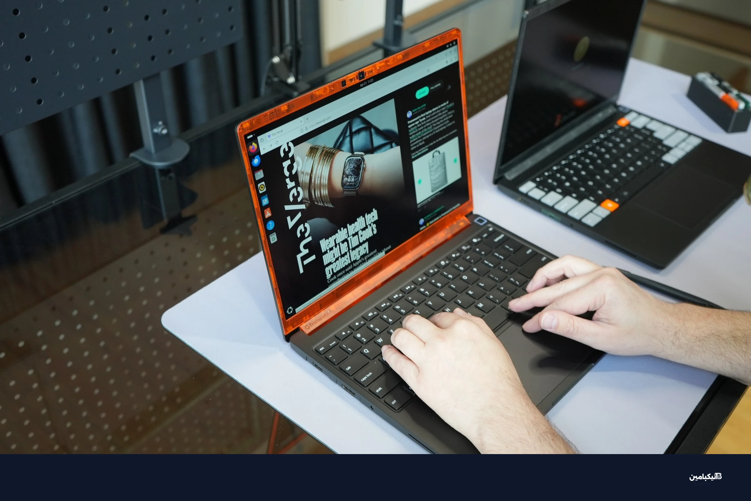 نظرة عن قرب على وحدة ذاكرة LPCAMM2