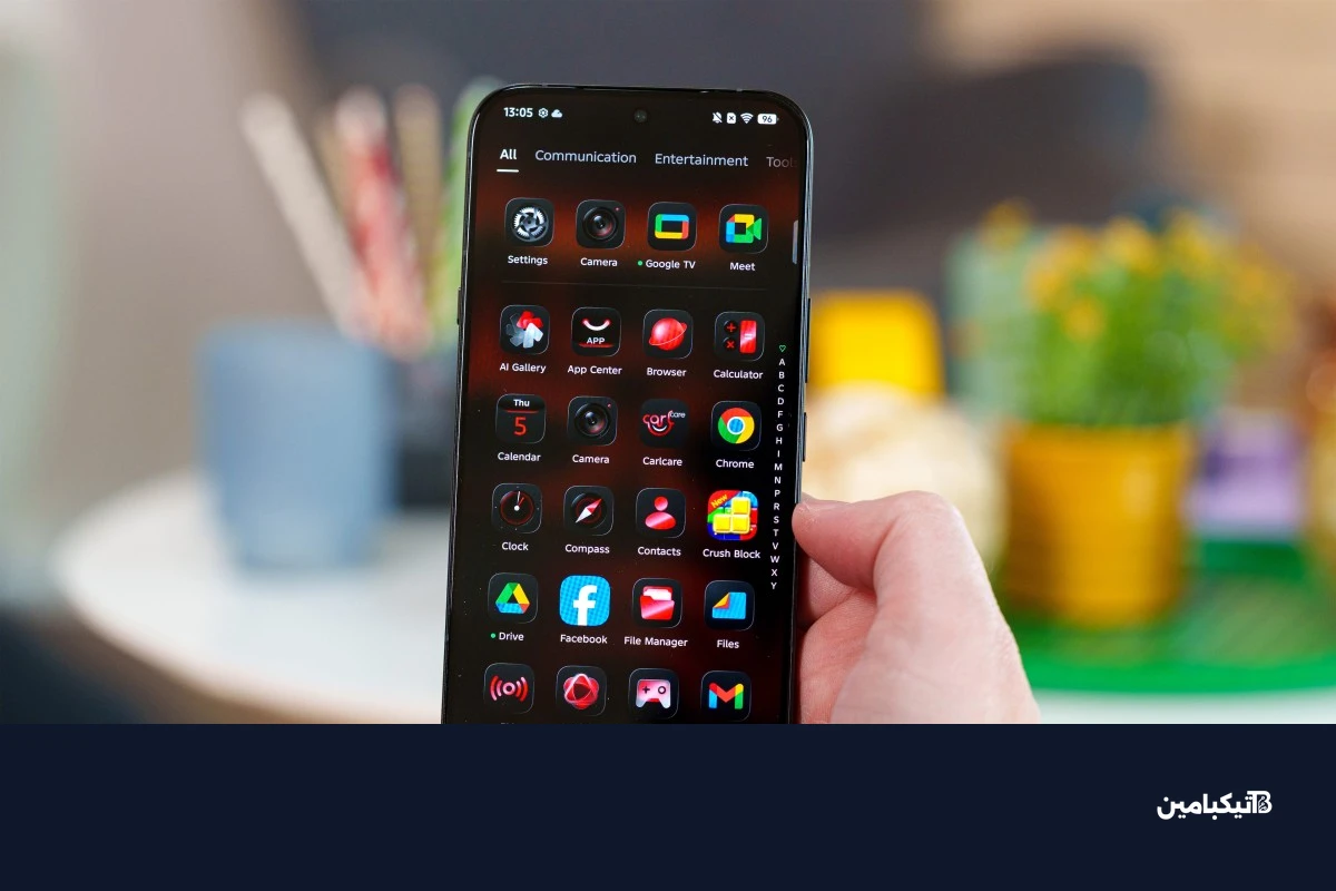 استخدام الهاتف على الطاولة