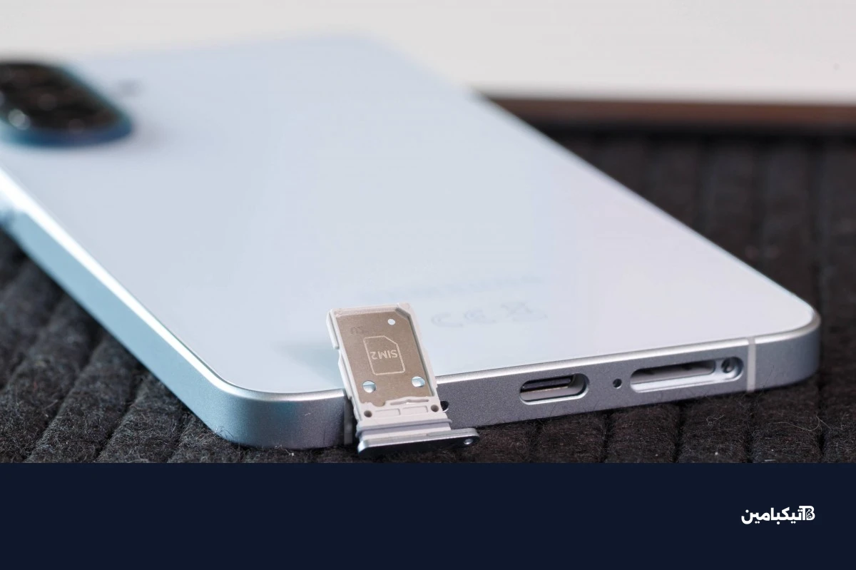 منافذ الجزء السفلي في سامسونج Galaxy A57