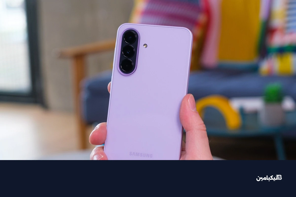 تصميم سامسونج جالاكسي A37 من الخلف