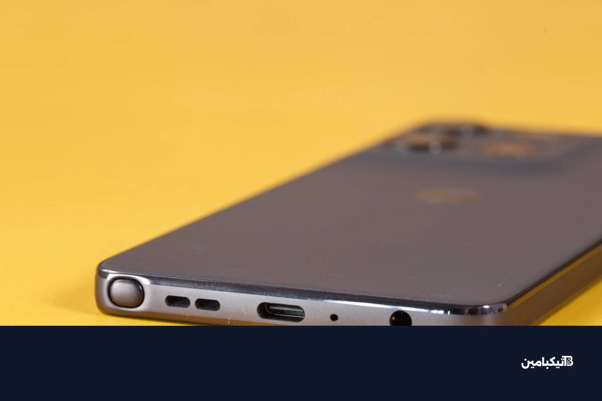 سماعات الستيريو في هاتف موتورولا