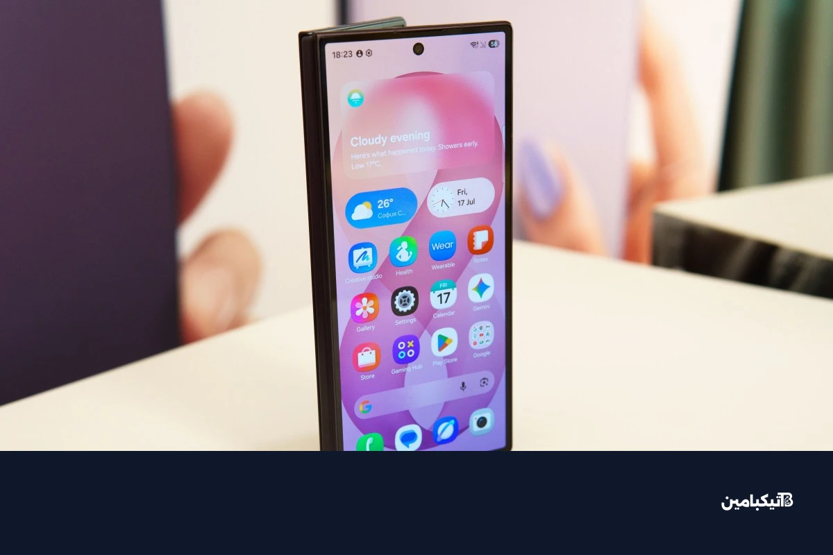 مفصلة سامسونج Galaxy Z Fold8 Ultra أثناء الفتح